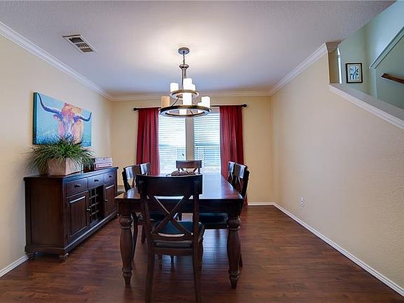 4th image of 2000 Lanshire Dr