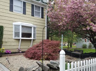 290 Grandview Rd, Skillman, NJ 08558