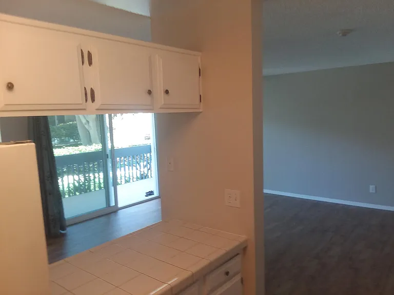 820 Camino Real #103 — Photo 4