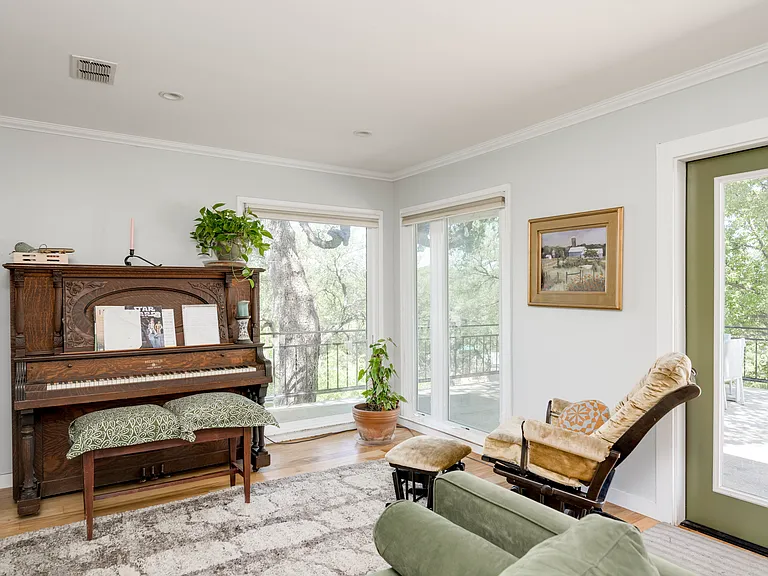 2806 Rae Dell Ave — Photo 10