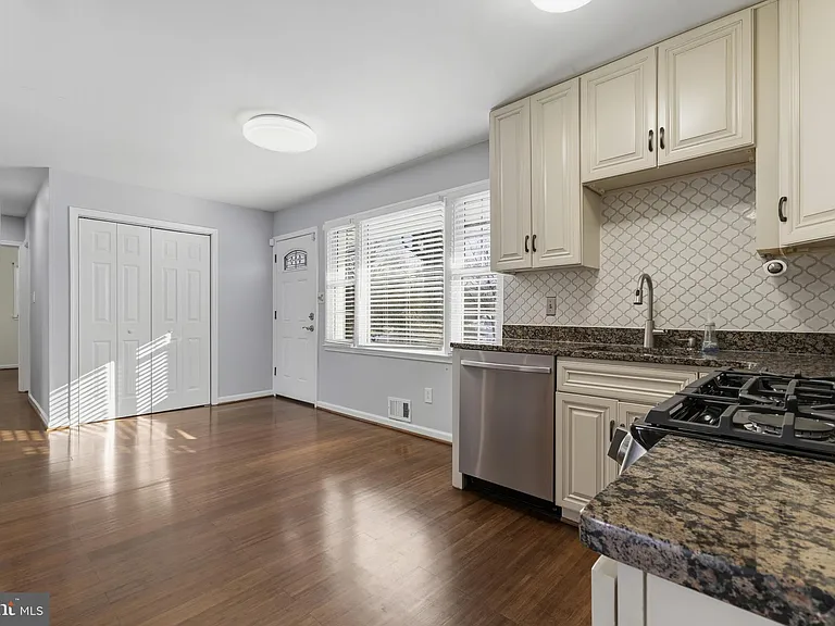 5412 Nutting Dr — Photo 8