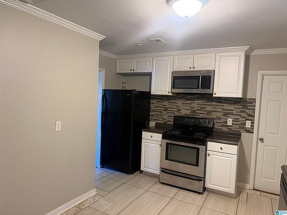 4th image of 256 Tanglewood Cir