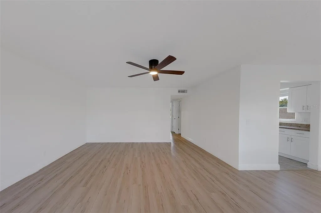 2 bed, 1.0 bath, 960 sqft, $1,500 — Photo 4