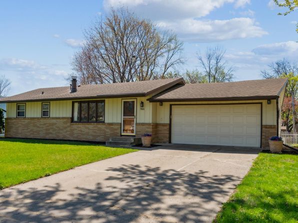 7801 45 1/2 Ave N, New Hope, MN 55428