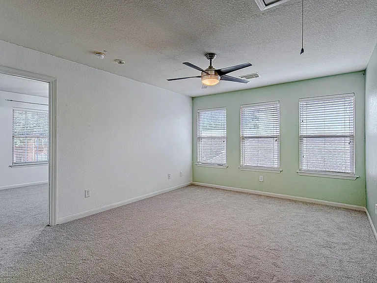 7507 Trail Holw — Photo 25