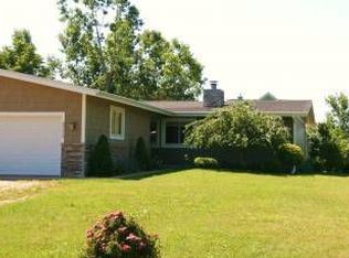 6772 Wiley Rd, Douglas, MI 49406