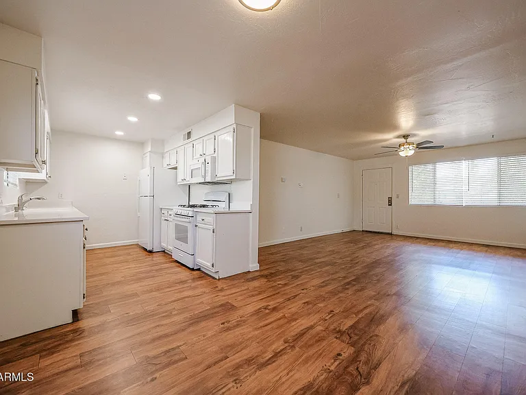 1111 E Turney Ave #27 — Photo 15