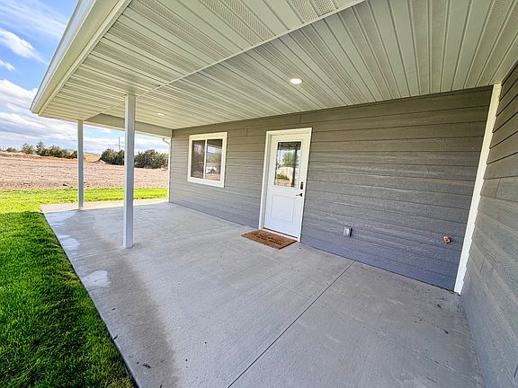 3rd image of 1514 Cattletrail St