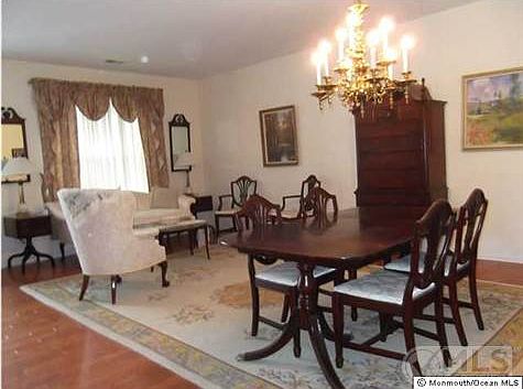 1st image of 74 Shadowlawns Dr