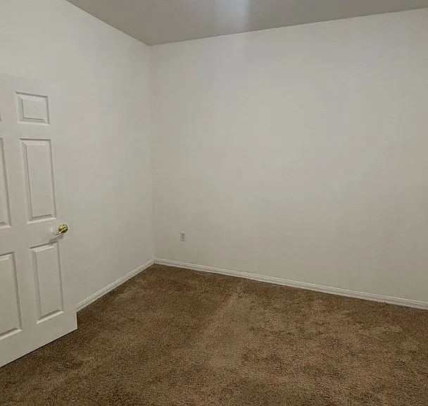 2915 Sunset Lakes Blvd — Photo 19
