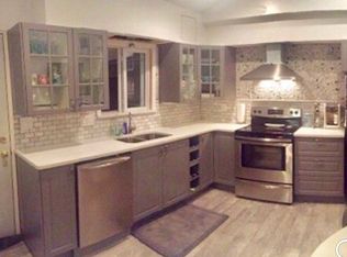 1657 Bridge St, Merrick, NY 11566