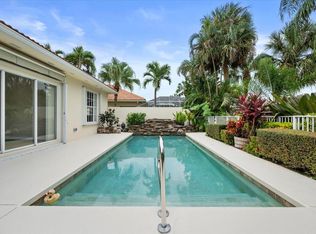 621 Rosa Ct, Palm Beach Gardens, FL 33410