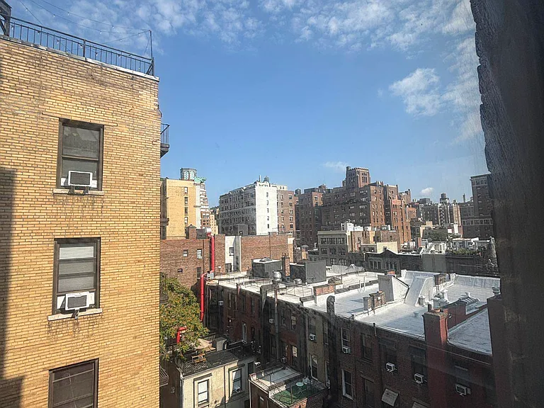 133 W 71st St #7C8C — Photo 21