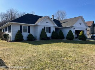 17 Morgan St, Carbondale, PA 18407