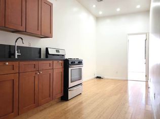 90 Moore St #3A, Brooklyn, NY 11206