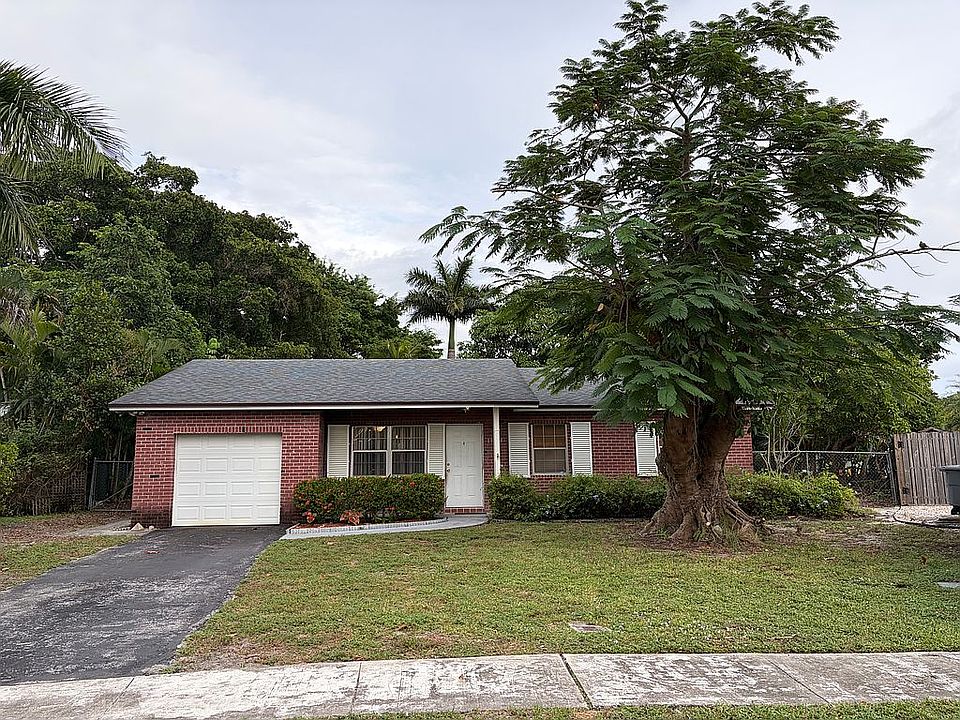 2nd image of 19394 Colorado Cir