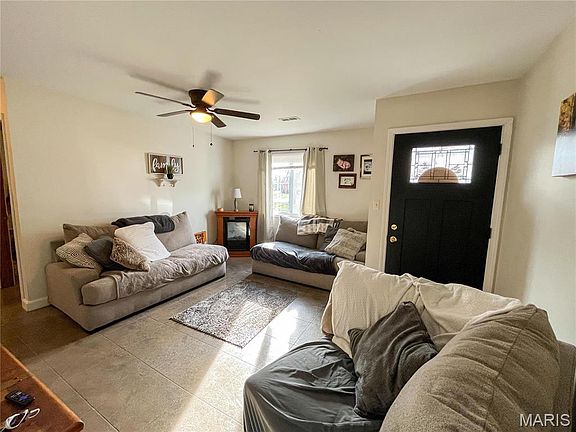 4th image of 810 E Cleveland St #A/b