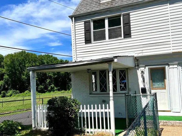 5619 Mitchell Rd, Levittown, PA 19057
