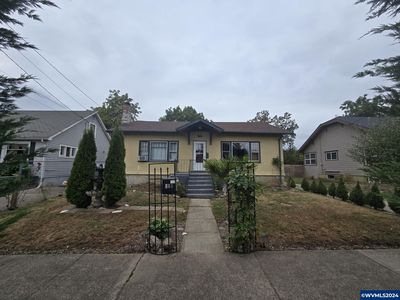 233 24th St NE, Salem, OR, 97301