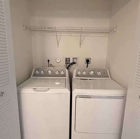 Superior Manor II — Photo 17