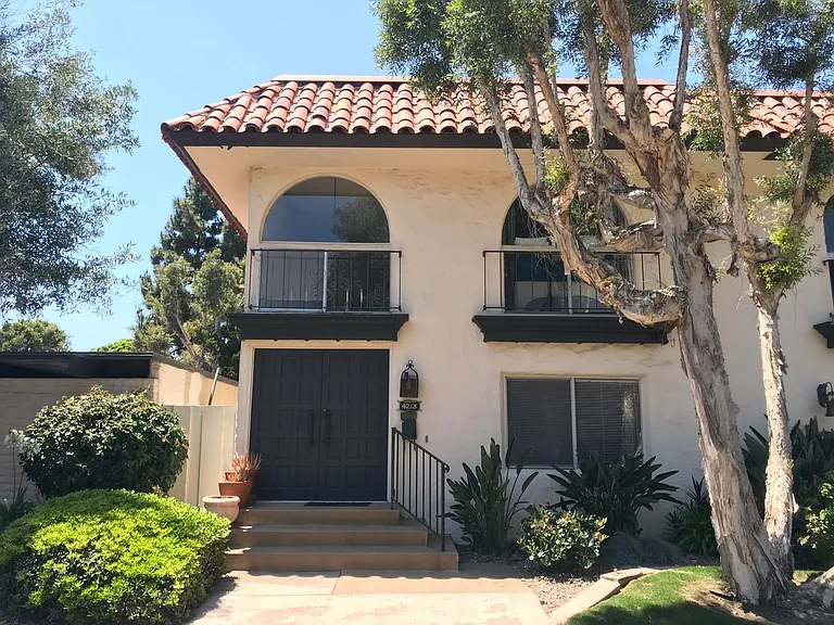 4213 Loma Riviera Ln — Photo 1