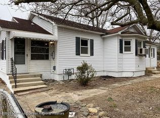 9 Swain Ave, Toms River, NJ