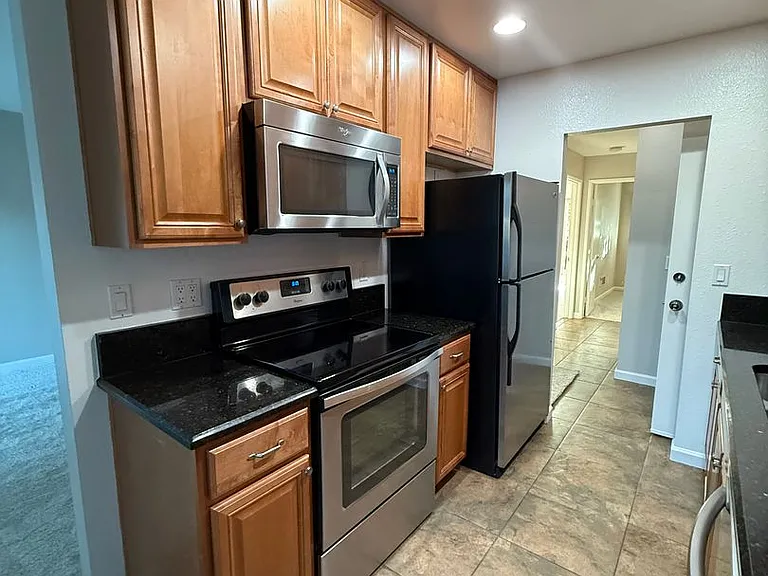9175 Campina Dr #19 — Photo 2