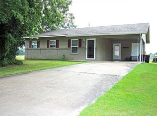 901 W Saint Francis St, Dexter, MO 63841