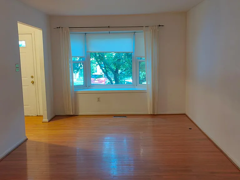 9510 Poplar Leaf Ct — Photo 9