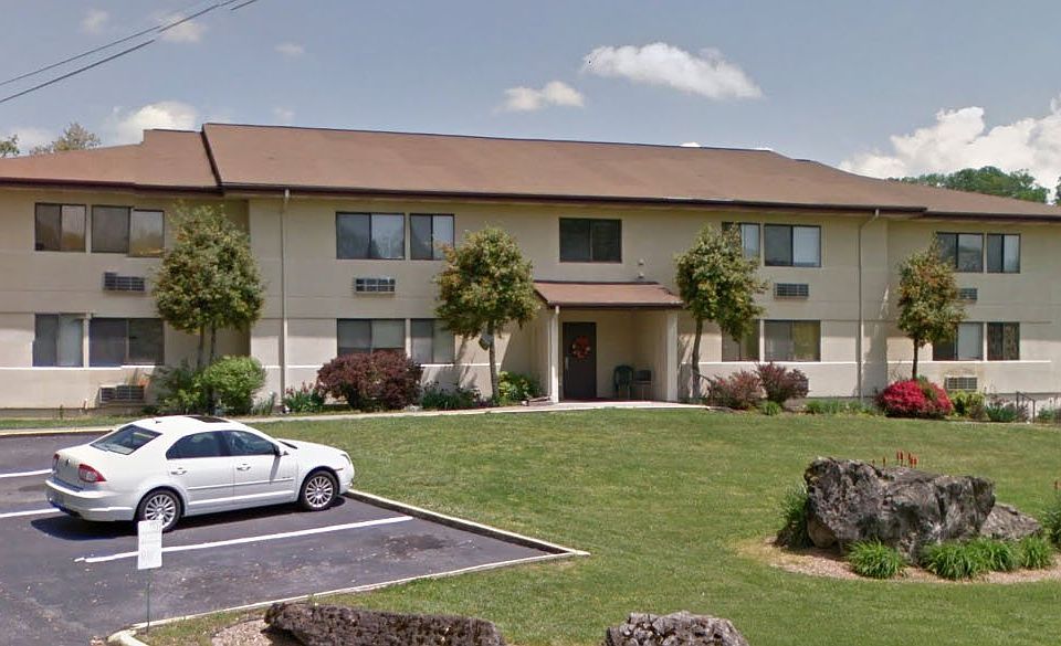 2nd image of 122 Burton Rd APT A29