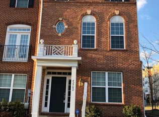 42782 Hay Rd, Ashburn, VA 20147