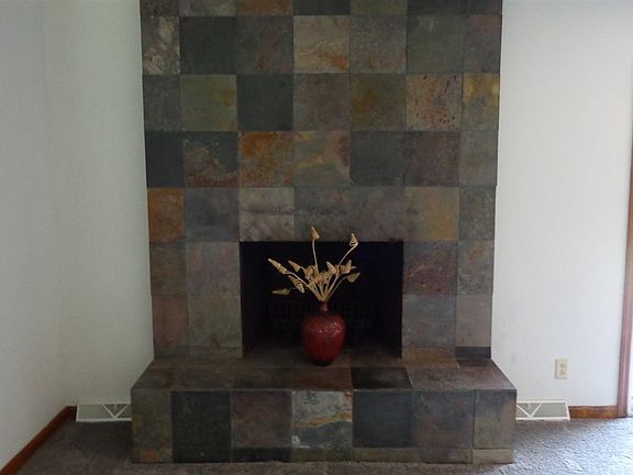 3rd image of 6722 Lincoln Ave