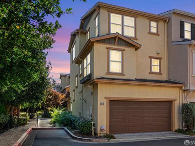 1048 Old Oak Ln, Hayward, CA, 94541