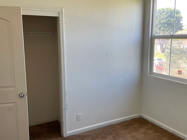 1136 Verona Way — Photo 41