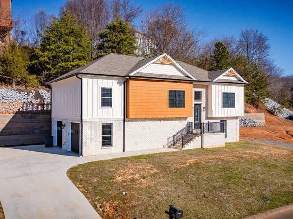 4724 Sterling Ln, Kingsport, TN 37664