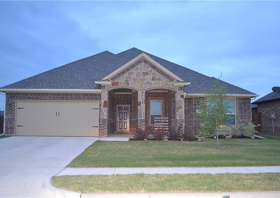 1st image of 1623 Fraser Dr