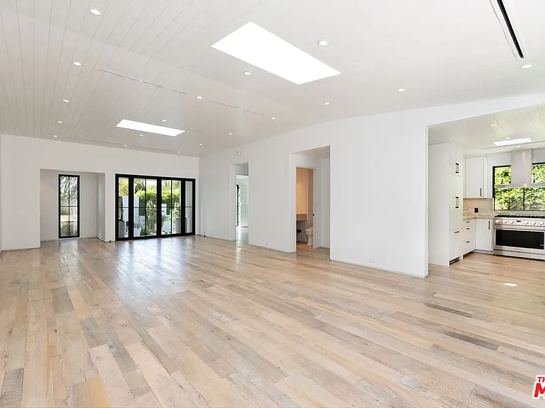 1342 Preston Way — Photo 11