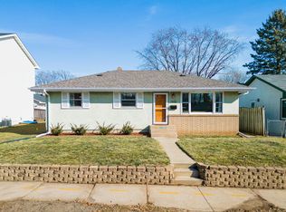 1598 McAfee St, Saint Paul, MN 55106