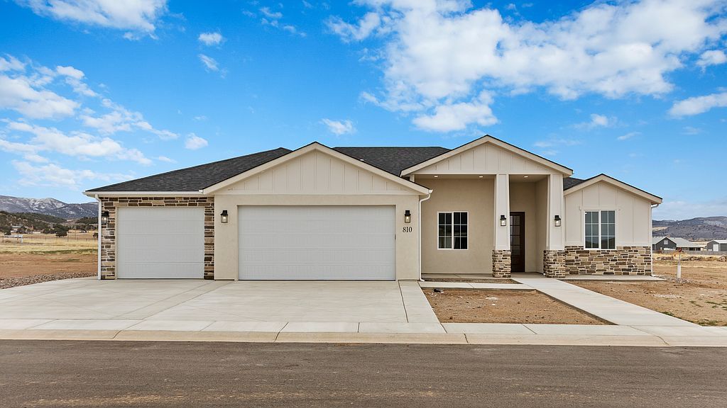 810 E Evergreen Cir - Property Image
