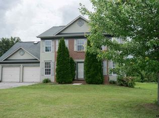 122 Berkshire Ln, Stewartstown, PA 17363