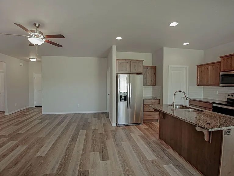 765 Shadowleaf Ave — Photo 3