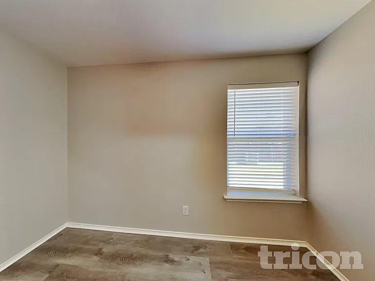 720 Rowdy Dr — Photo 12