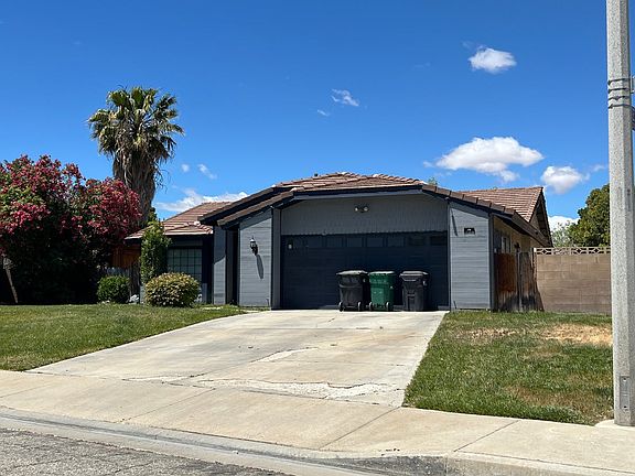2nd image of 44201 Ruthron Ave