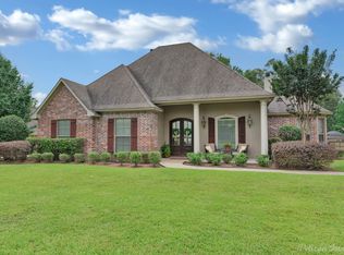 2220 Forest Hills Blvd, Haughton, LA 71037