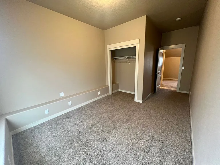 63220 Lancaster St — Photo 17