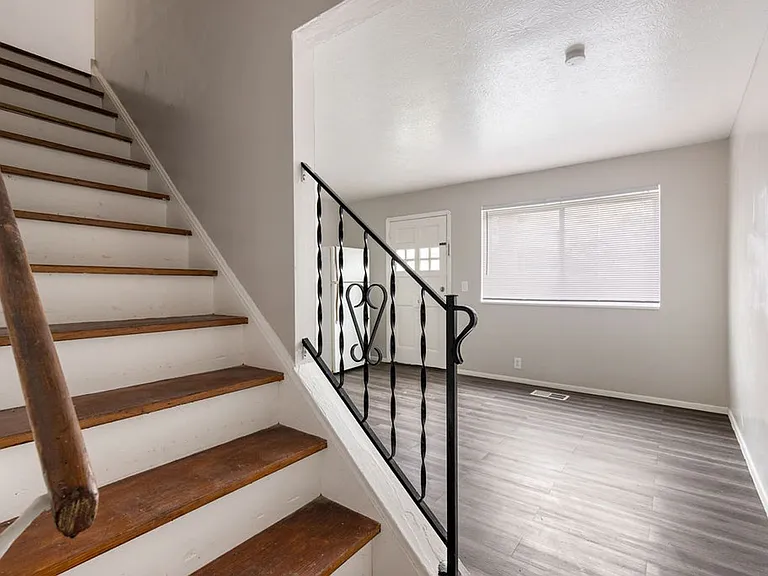 5568 Perkins Rd — Photo 11