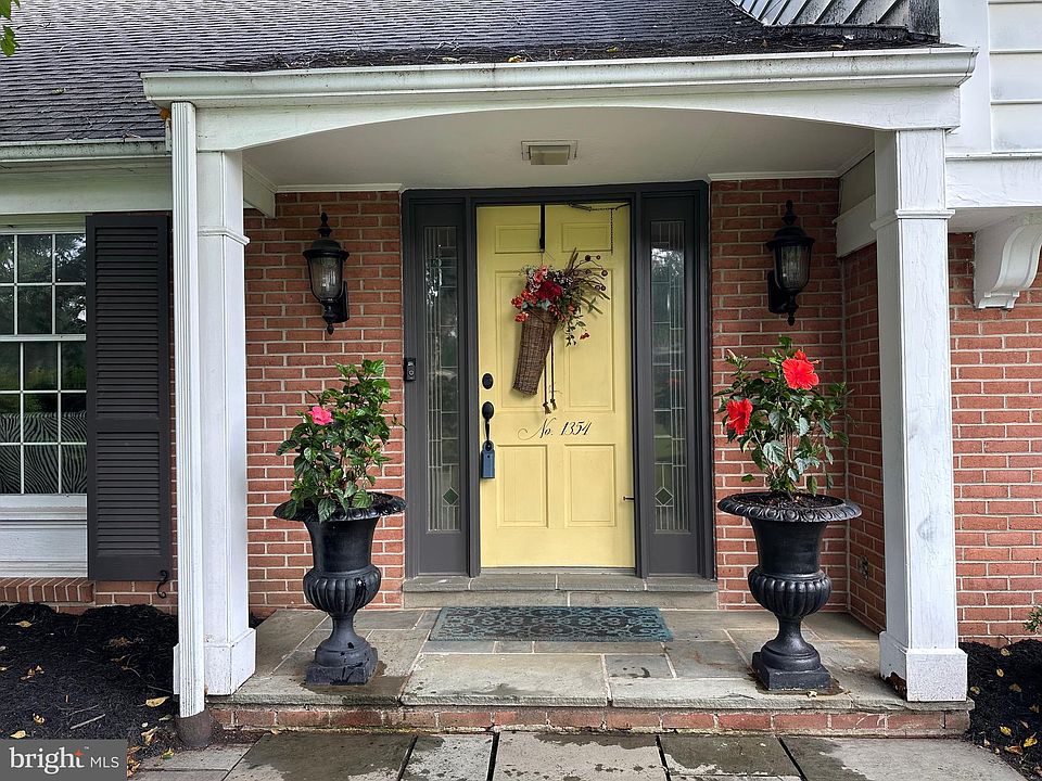 1354 Country Club Dr, Lancaster, PA 17601 | Zillow