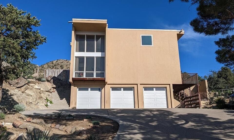 1st image of 4410 Canyon Ct NE