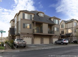 977 NE Wheelock Pl, Hillsboro, OR 97006