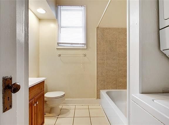5th image of 1328-30 Lowerline St